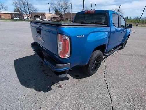 Dynamic Blue Metallic 2022 GMC Canyon Elevation