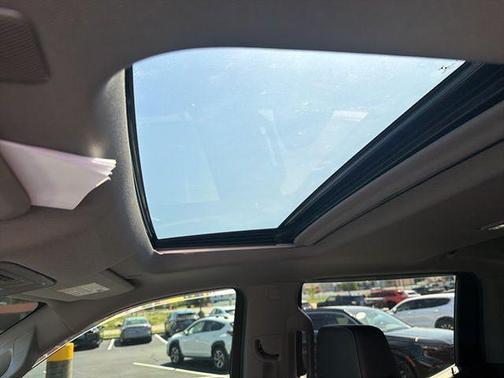 Summit White 2022 Chevrolet Silverado 1500 Limited LTZ