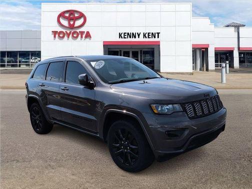 Granite Crystal Metallic Clearcoat 2020 Jeep Grand Cherokee Altitude