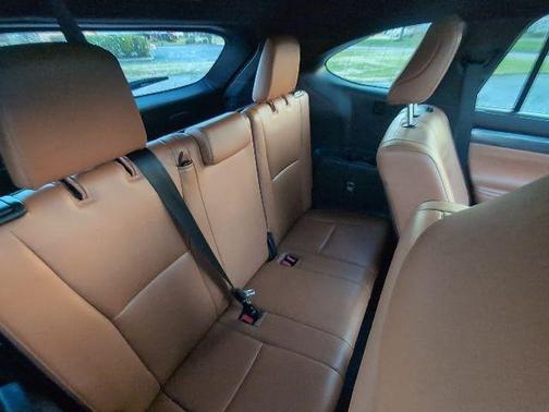 Moon Dust 2021 Toyota Highlander Platinum