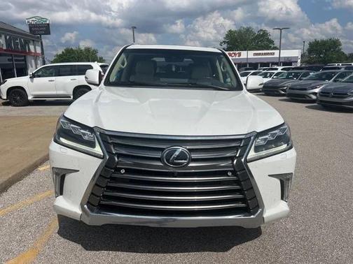 2016 Lexus LX 570 Base