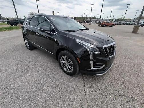 2022 Cadillac XT5 Premium Luxury