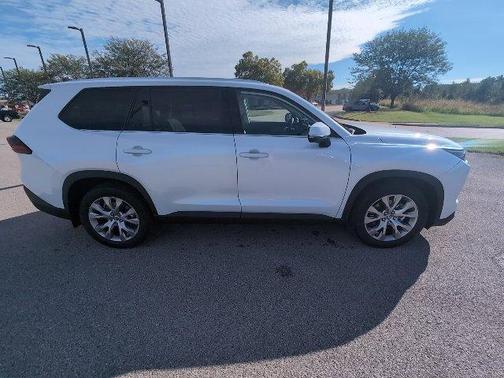 Pearl 2026 Toyota Grand Highlander Limited
