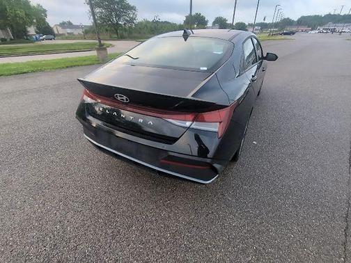 Abyss Black 2025 Hyundai ELANTRA Sport