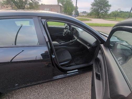 Abyss Black 2025 Hyundai ELANTRA Sport