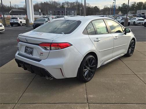 2026 Toyota Corolla Hybrid SE