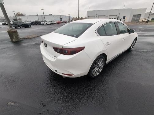 2022 Mazda Mazda3 FWD w/Select Package