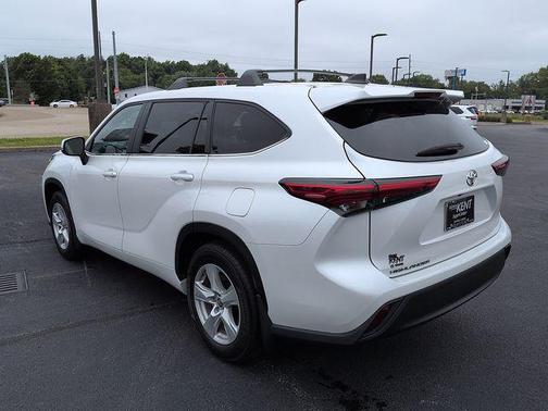 Wind Chill Pearl 2023 Toyota Highlander L