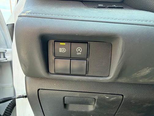 Wind Chill Pearl 2023 Toyota Highlander L