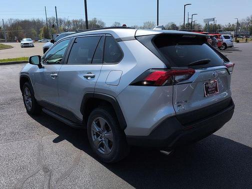 Silver Sky 2024 Toyota RAV4 XLE
