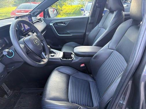 Magnetic Gray/Midnight Black 2023 Toyota RAV4 Hybrid SE