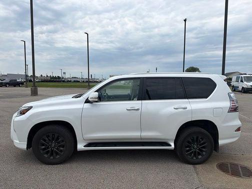 Starfire Pearl 2022 Lexus GX 460 Premium