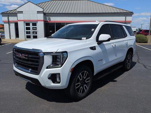 Summit White 2024 GMC Yukon 4WD AT4