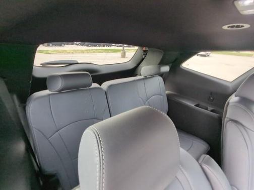 2024 Buick Enclave Essence FWD