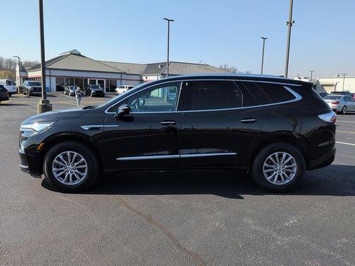 2024 Buick Enclave Essence FWD