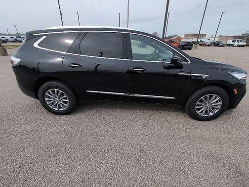 2024 Buick Enclave Essence FWD