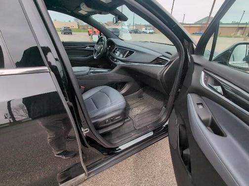 2024 Buick Enclave Essence FWD