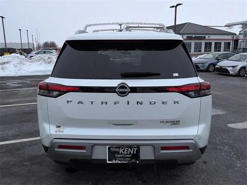2025 Nissan Pathfinder Platinum 4WD