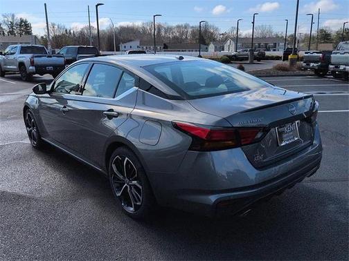 2025 Nissan Altima SR FWD