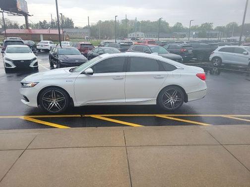 2022 Honda Accord Hybrid Touring