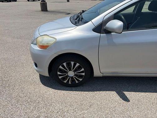 Silver Mica 2011 Toyota Yaris Base