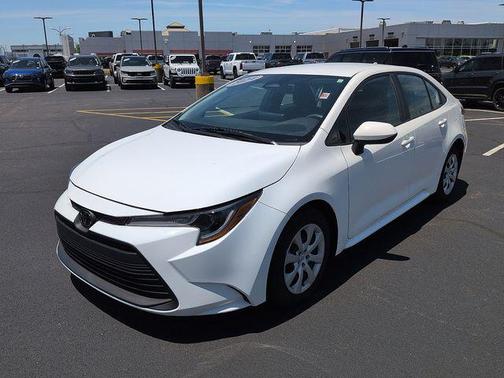 Ice Cap 2024 Toyota Corolla LE