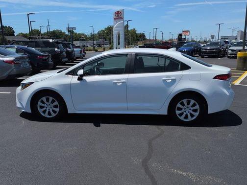 Ice Cap 2024 Toyota Corolla LE