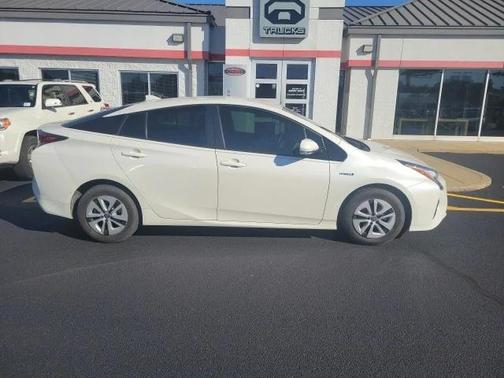 2018 Toyota Prius Three
