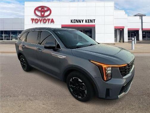 Everlasting Silver 2024 Kia Sorento S