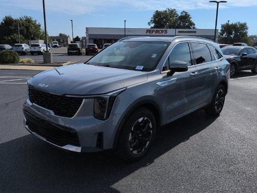 Everlasting Silver 2024 Kia Sorento S