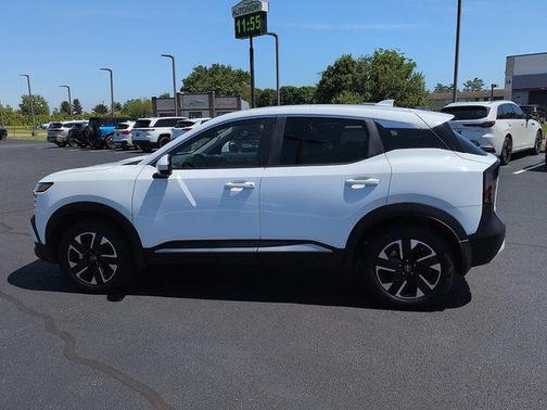 Fresh Powder 2025 Nissan Kicks SV