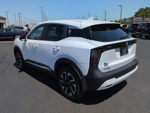 Fresh Powder 2025 Nissan Kicks SV