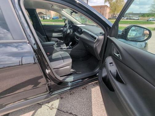 Ebony Twilight Metallic 2025 Buick Encore GX Preferred