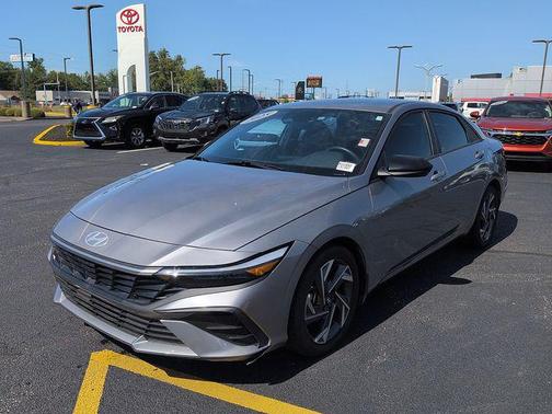 Fluid Metal 2025 Hyundai ELANTRA Sport