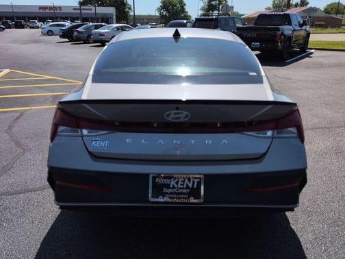 Fluid Metal 2025 Hyundai ELANTRA Sport