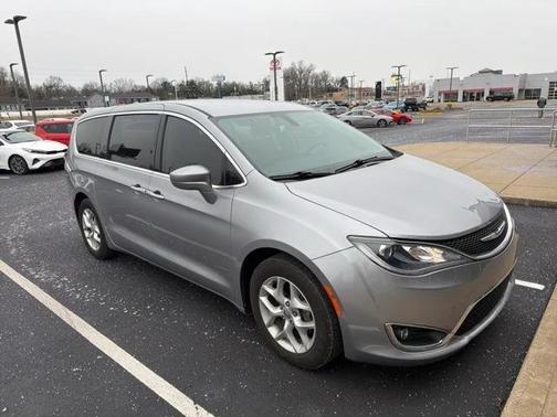 2018 Chrysler Pacifica Touring Plus