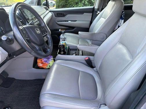 Lunar Silver Metallic 2022 Honda Odyssey EX-L
