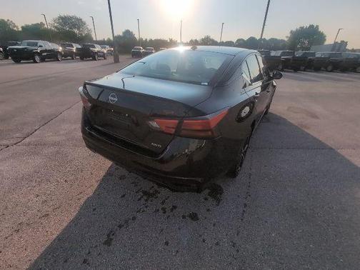 Super Black 2025 Nissan Altima SR AWD