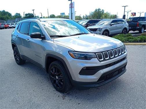 2022 Jeep Compass Latitude Lux