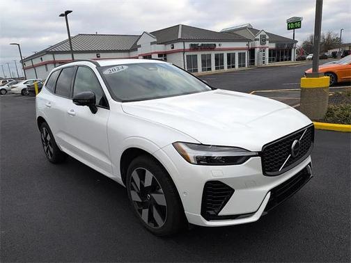 2024 Volvo XC60 Recharge Plug-In Hybrid T8 Plus Dark Theme