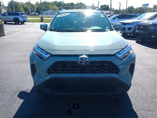 2022 Toyota RAV4 Hybrid XLE