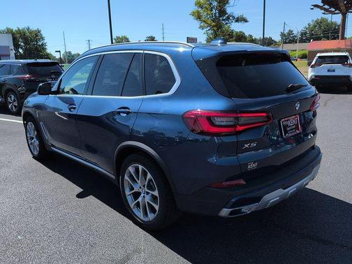 Phytonic Blue Metallic 2020 BMW X5 xDrive40i