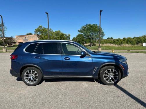 Phytonic Blue Metallic 2020 BMW X5 xDrive40i