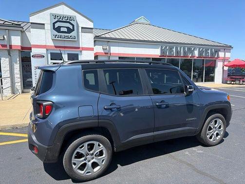 Slate Blue Pearlcoat 2023 Jeep Renegade Limited