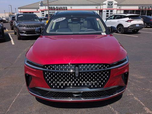 Red Carpet Metallic Tinted Clearcoat 2025 Lincoln Nautilus Reserve