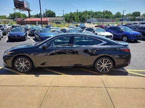 Caviar 2024 Lexus ES 300h Base
