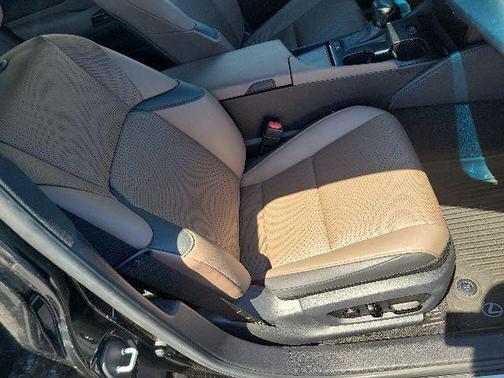 Caviar 2024 Lexus ES 300h Base