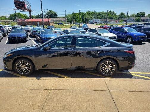 Caviar 2024 Lexus ES 300h Base