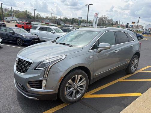 Argent Silver Metallic 2024 Cadillac XT5 Premium Luxury