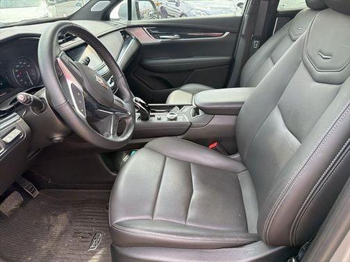 Argent Silver Metallic 2024 Cadillac XT5 Premium Luxury